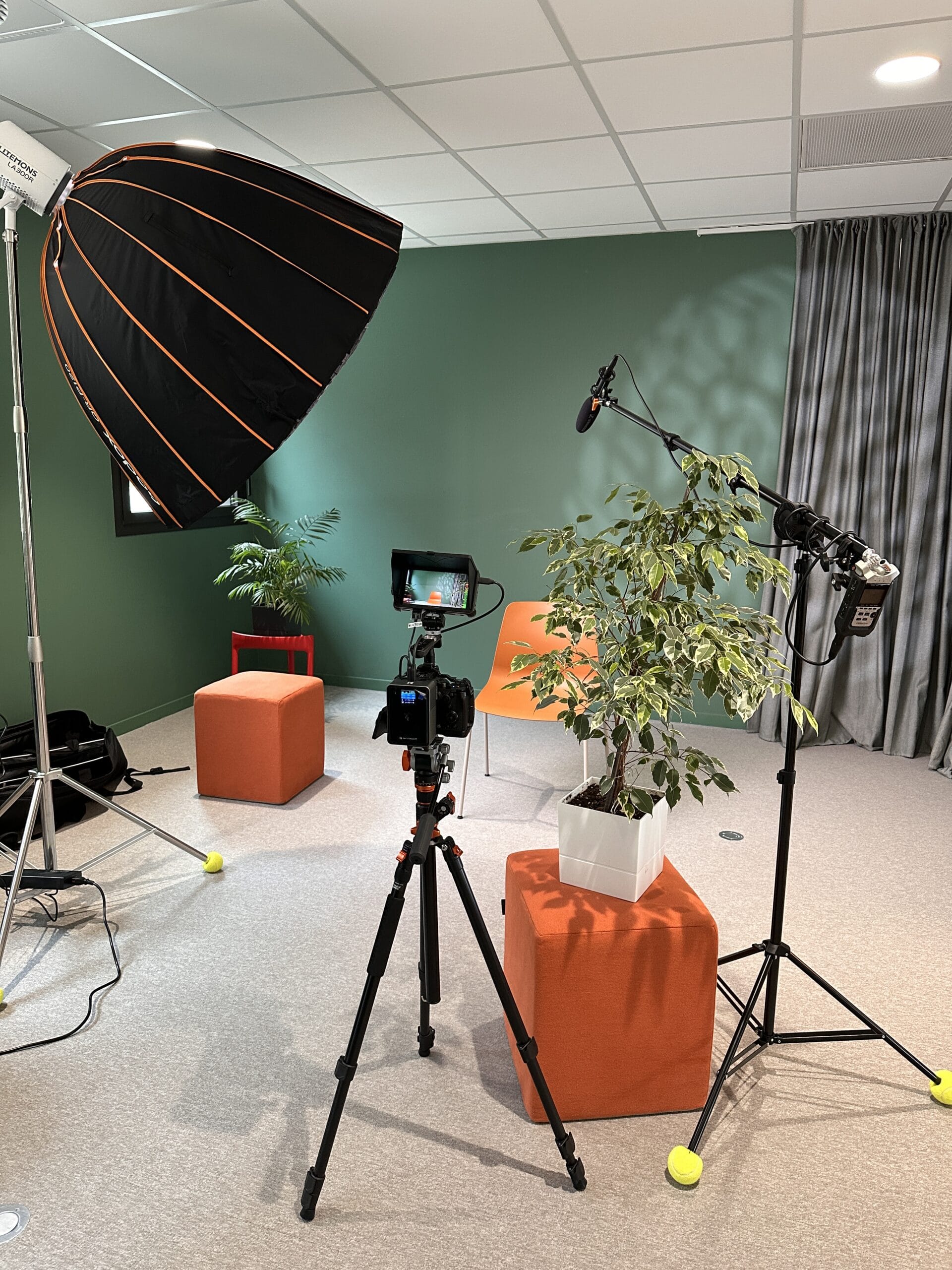 Coulisses Kenny Films — installation